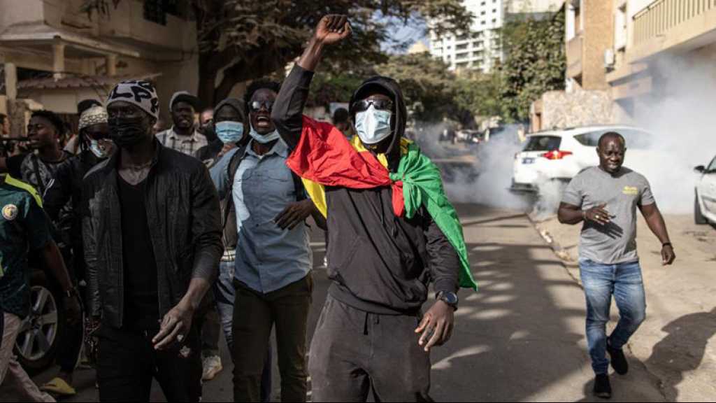 Sénégal: le Parlement adopte la loi pour un report de la présidentielle au 15 décembre 2024