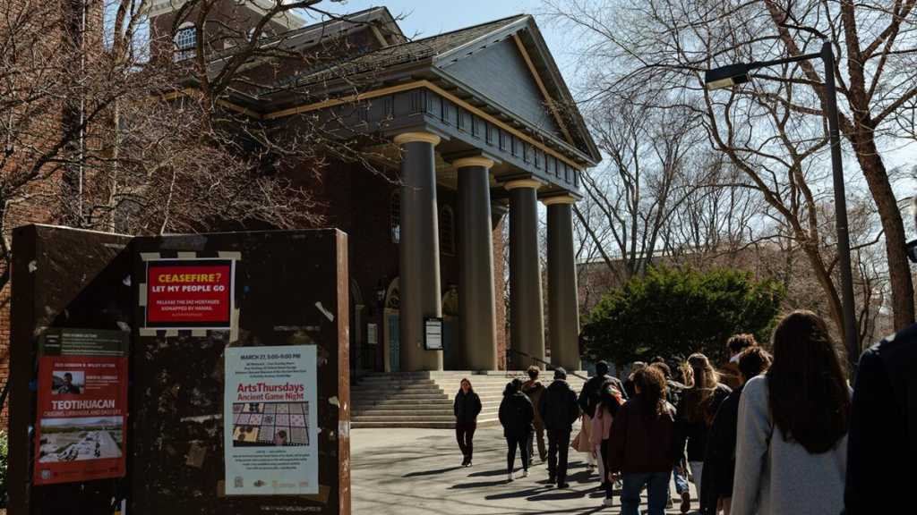 L’administration Trump veut priver l’université Harvard de financement fédéral