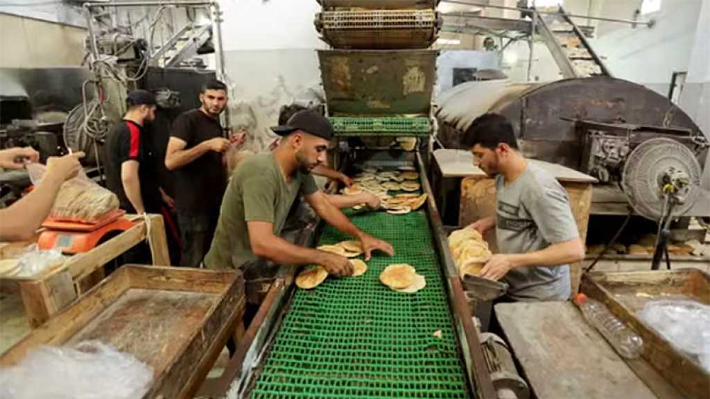 Aide à Gaza: Entrée de près de 90 camions, une «poignée de boulangeries» reprend l’activité
