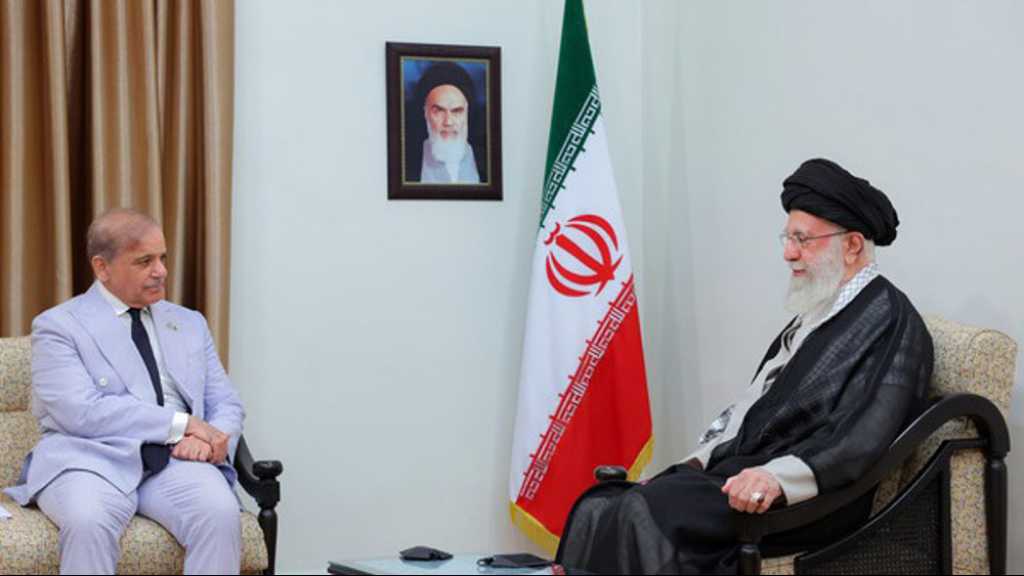L’imam Khamenei: L’Iran et le Pakistan doivent agir ensemble contre les crimes d’«Israël» à Gaza