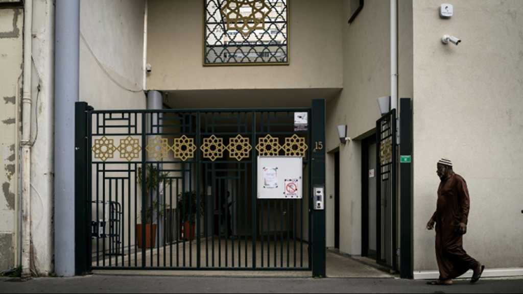 Islamophobie en France: Un Coran brûlé et placé devant une mosquée