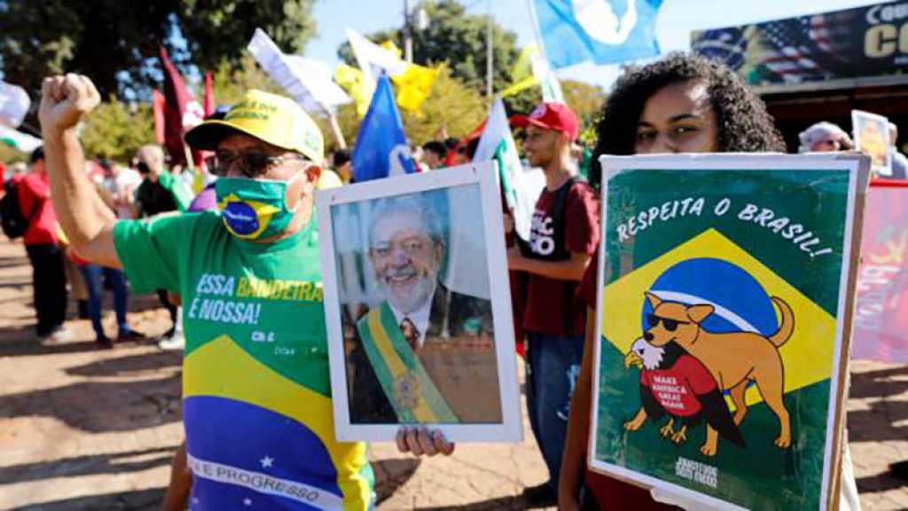Brésil: Le juge chargé du procès Bolsonaro tient tête à Washington