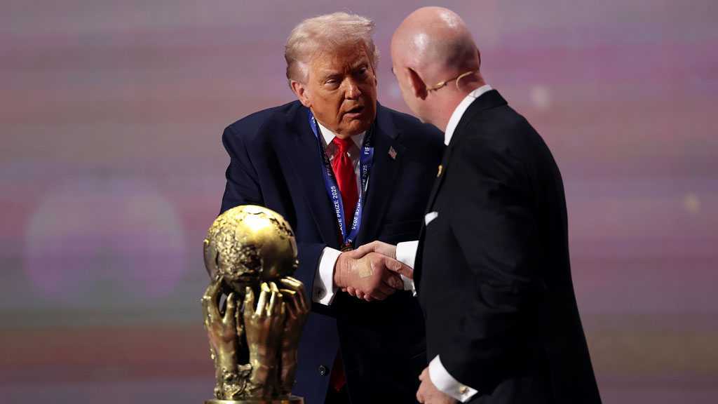 Coupe du monde 2026: Sans rire, Donald Trump reçoit le «Prix FIFA de la paix»