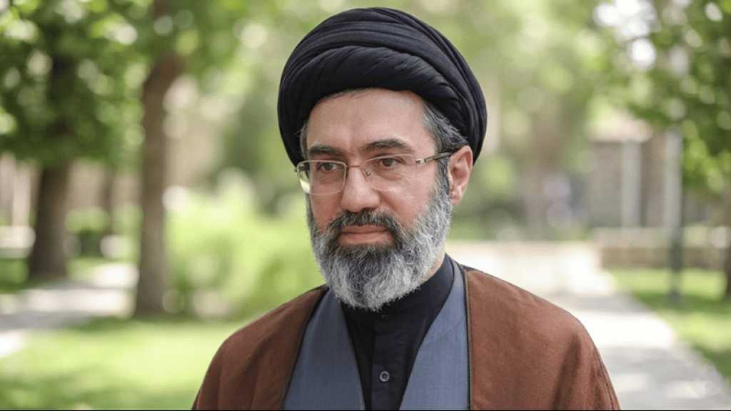 Iran: Sayyed Khamenei appelle les personnalités culturelles à immortaliser l’histoire de la dernière défense sacrée de la nation