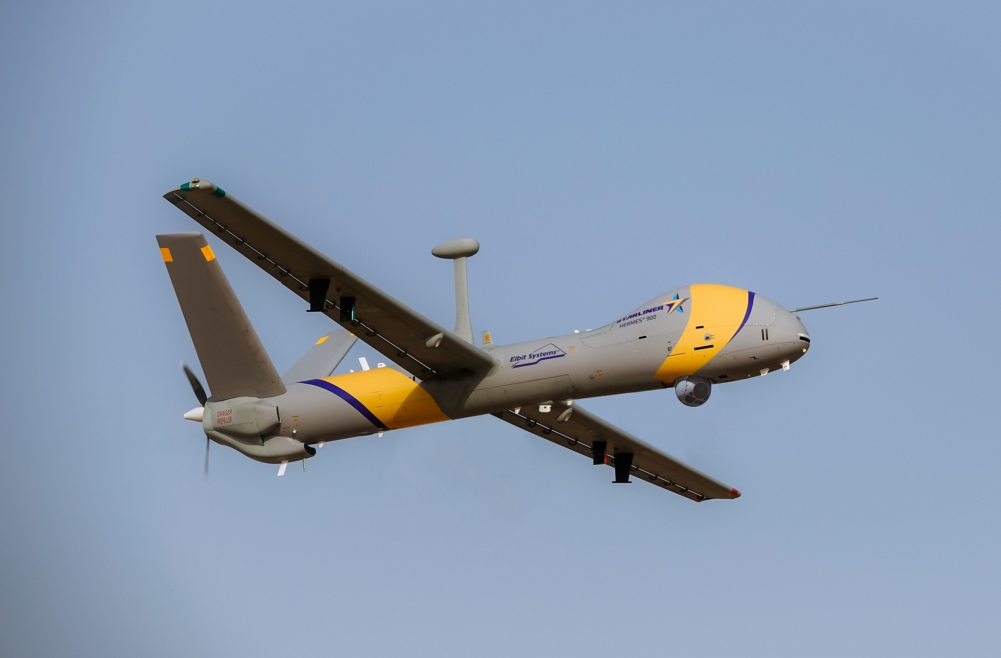  «#Israël» est à la recherche d’un drone qui s’est écrasé la nuit dernière au nord de #Gaza 
