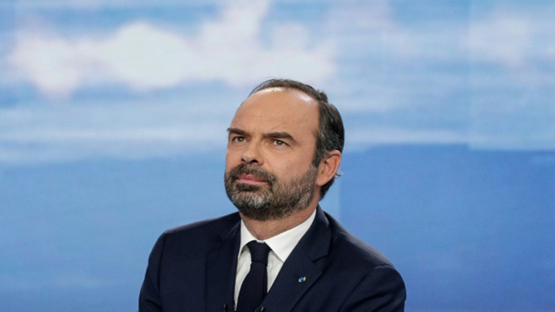 «#GiletsJaunes»: Philippe va annoncer un moratoire sur la hausse de la taxe sur les carburants