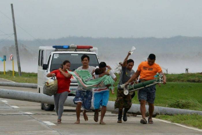 #Philippines: au moins deux morts après le passage du super typhon