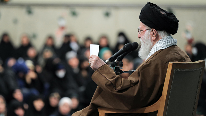 L’éthique du respect: Le statut de la femme chez l’imam Khamenei, de la sphère publique à la vie privée